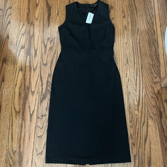 Banana Republic Black V-Neck Sleeveless Sheath Midi dress Size 0 New With Tag - Picture 2 of 13